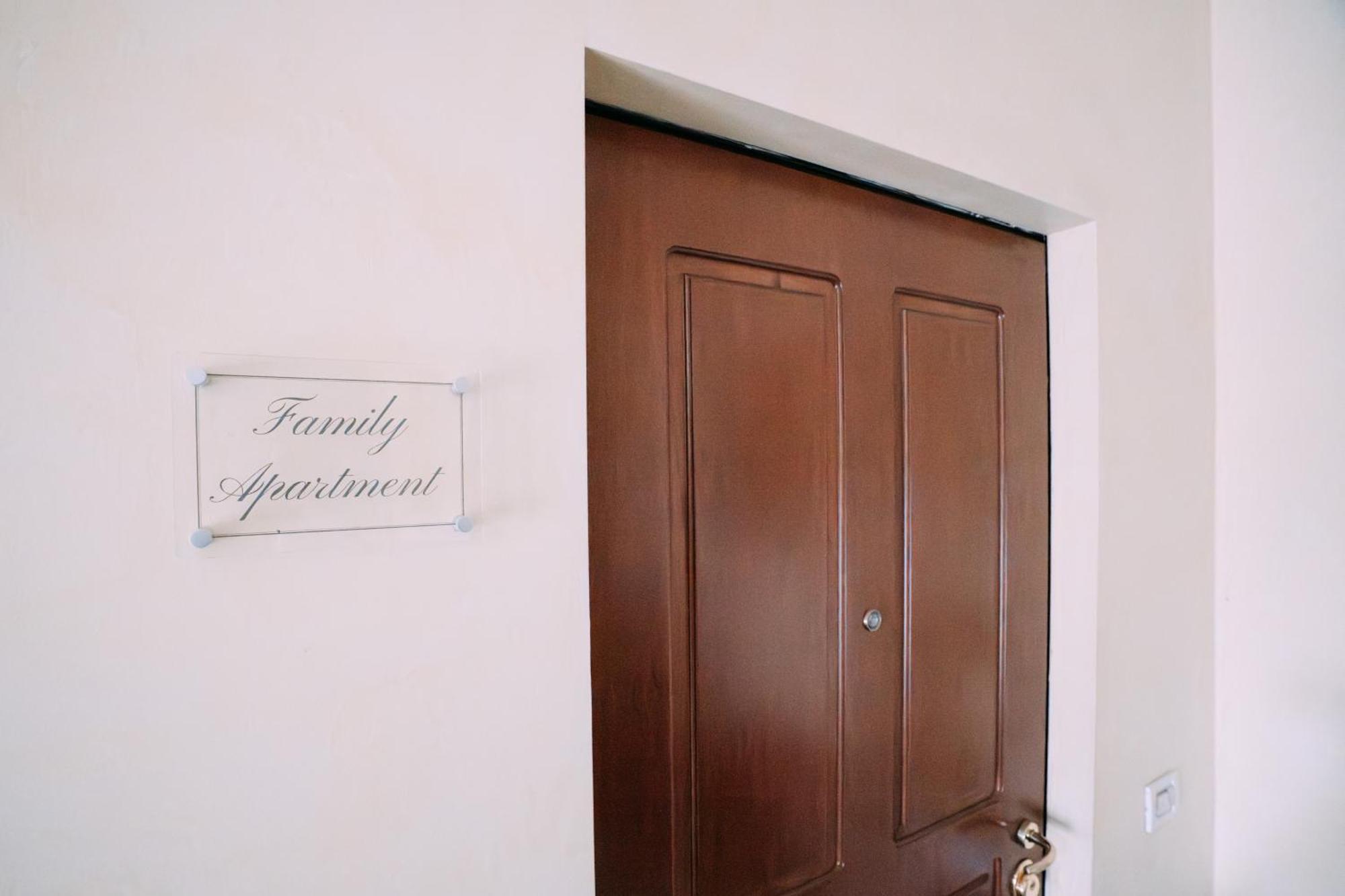 Family Apartment Vista Lago Stresa Bagian luar foto