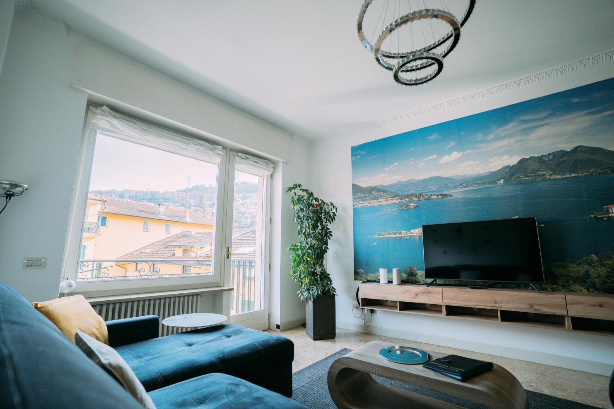 Family Apartment Vista Lago Stresa Bagian luar foto