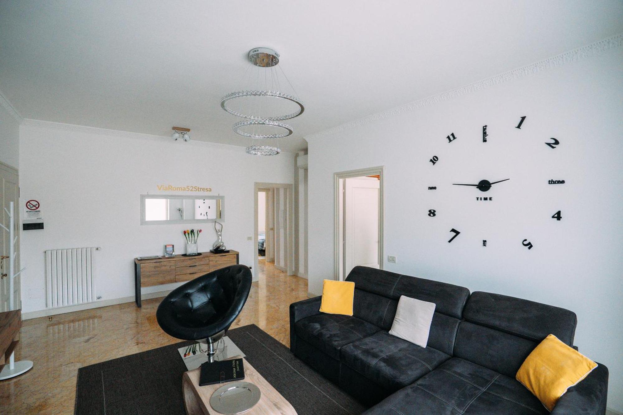 Family Apartment Vista Lago Stresa Bagian luar foto