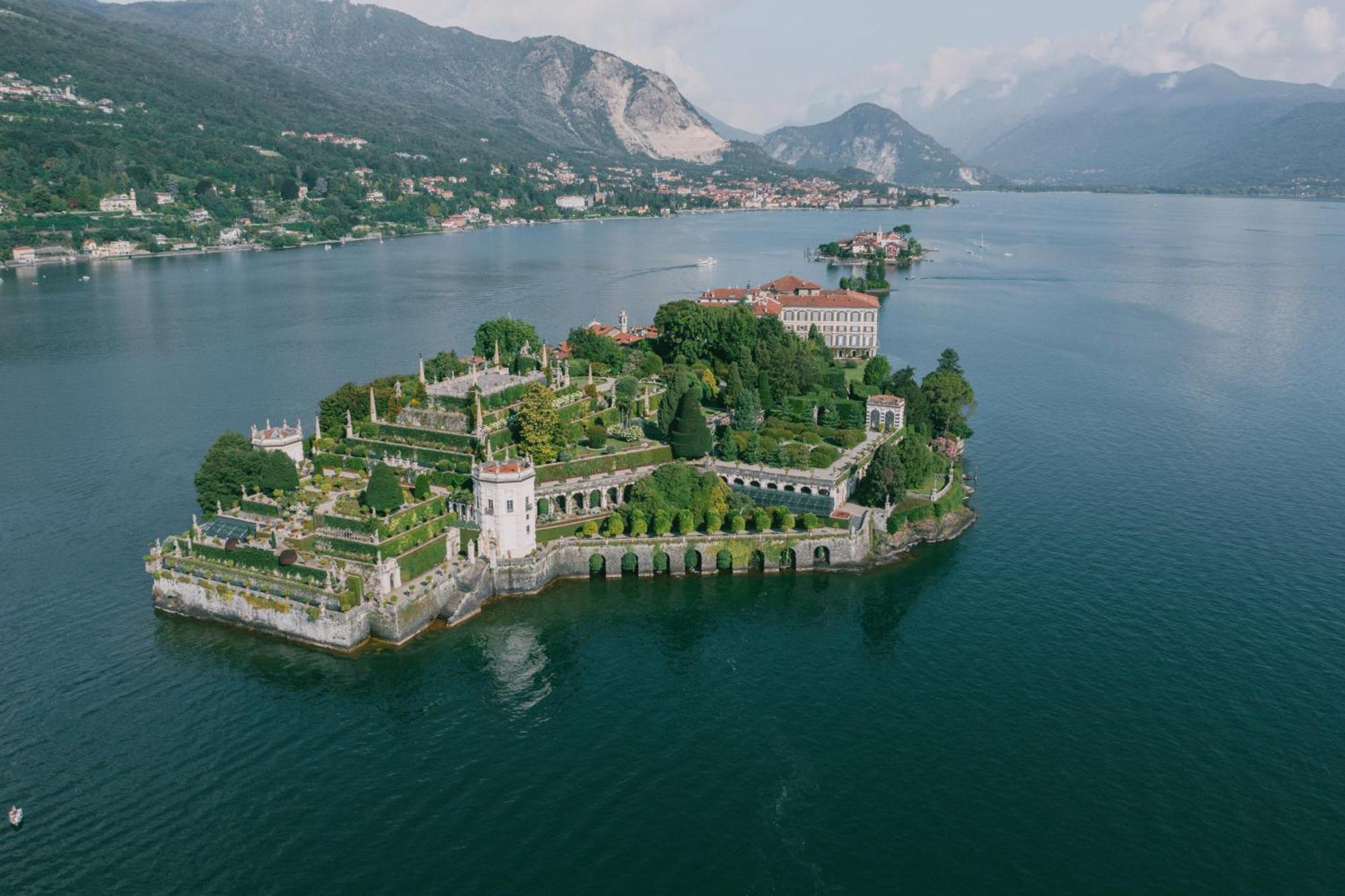 Family Apartment Vista Lago Stresa Bagian luar foto