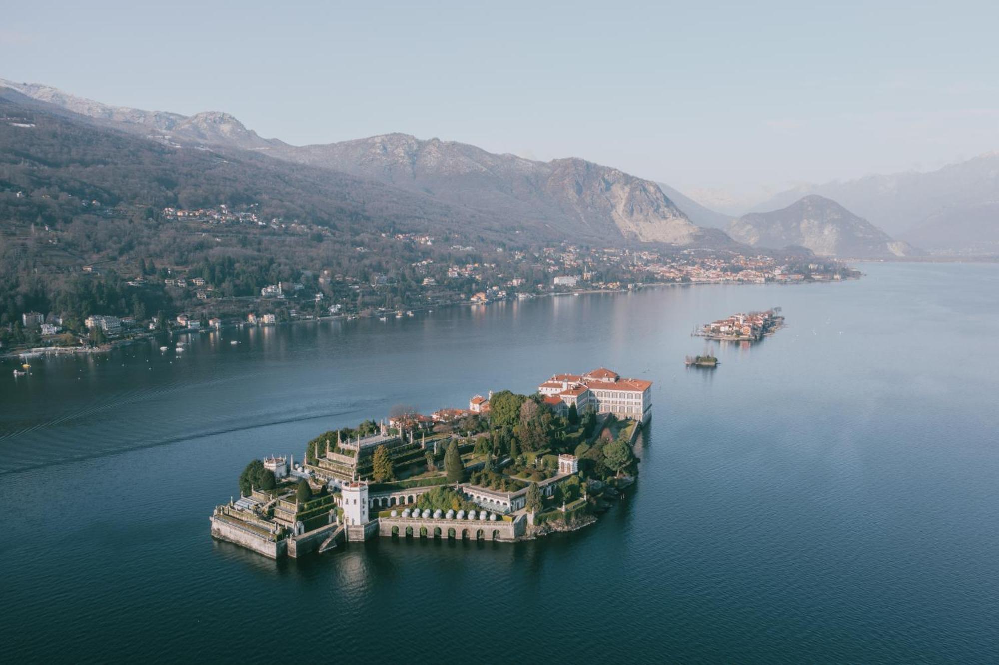 Family Apartment Vista Lago Stresa Bagian luar foto