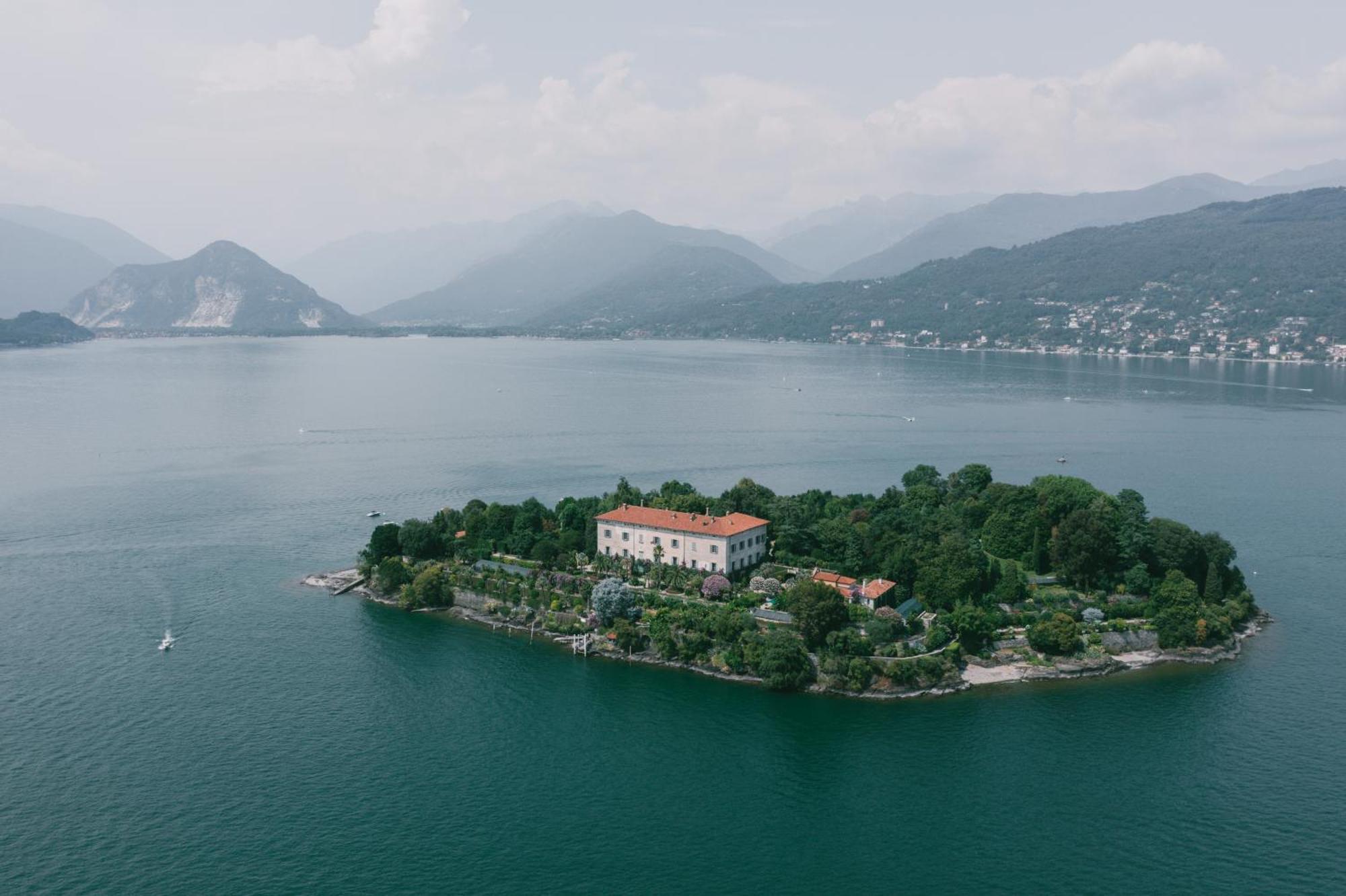 Family Apartment Vista Lago Stresa Bagian luar foto